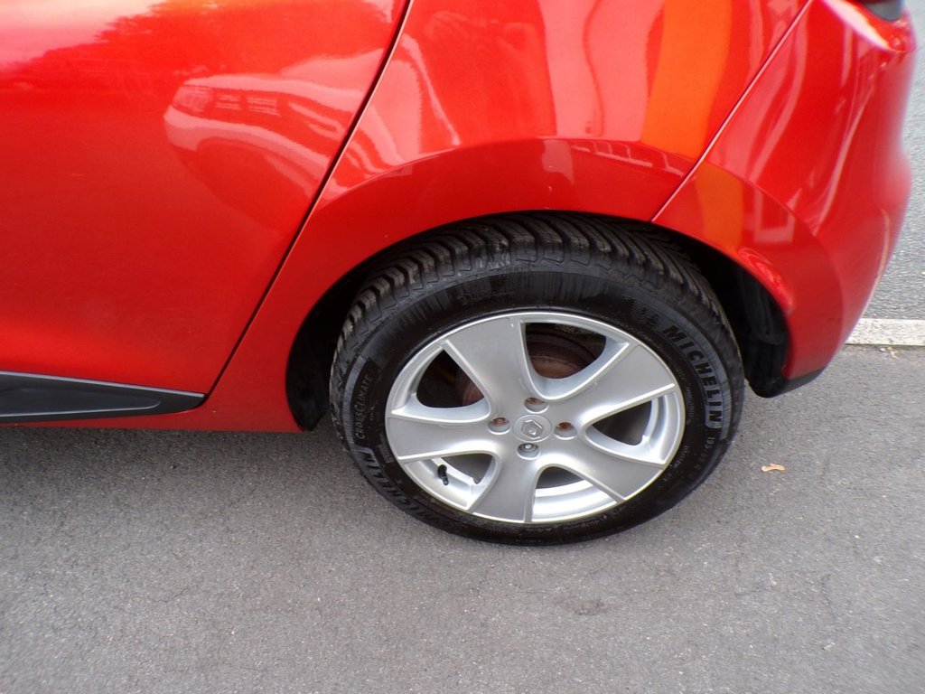 Used Renault Clio 2014 for sale - 76235909: Photo 21