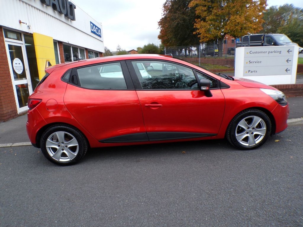 Used Renault Clio 2014 for sale - 76235909: Photo 5