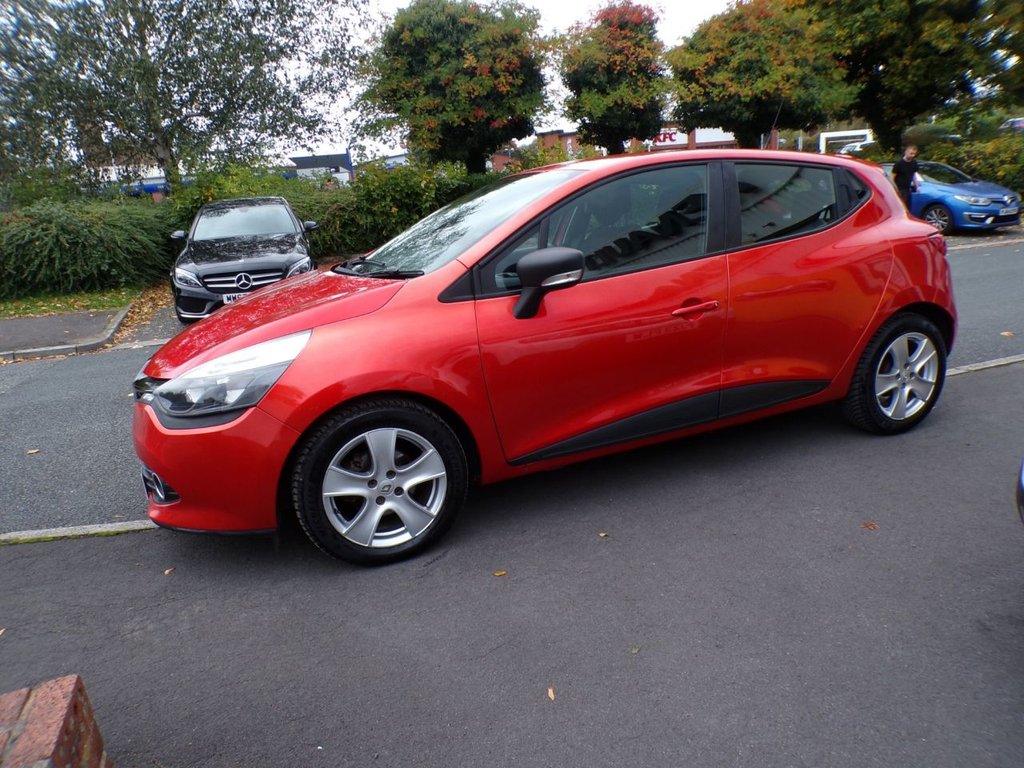 Used Renault Clio 2014 for sale - 76235909: Photo 8