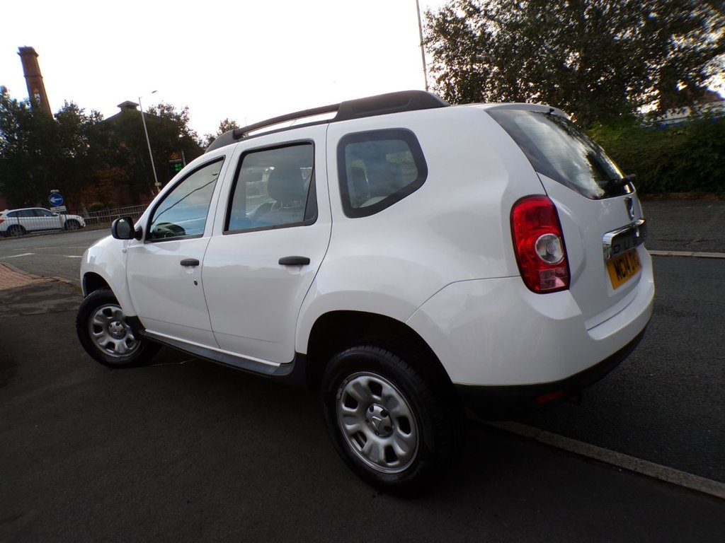 Used Dacia Duster 2014 for sale - 76132118: Photo 2