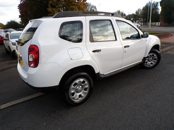 Used Dacia Duster 2014 for sale - 76132118: Photo 4