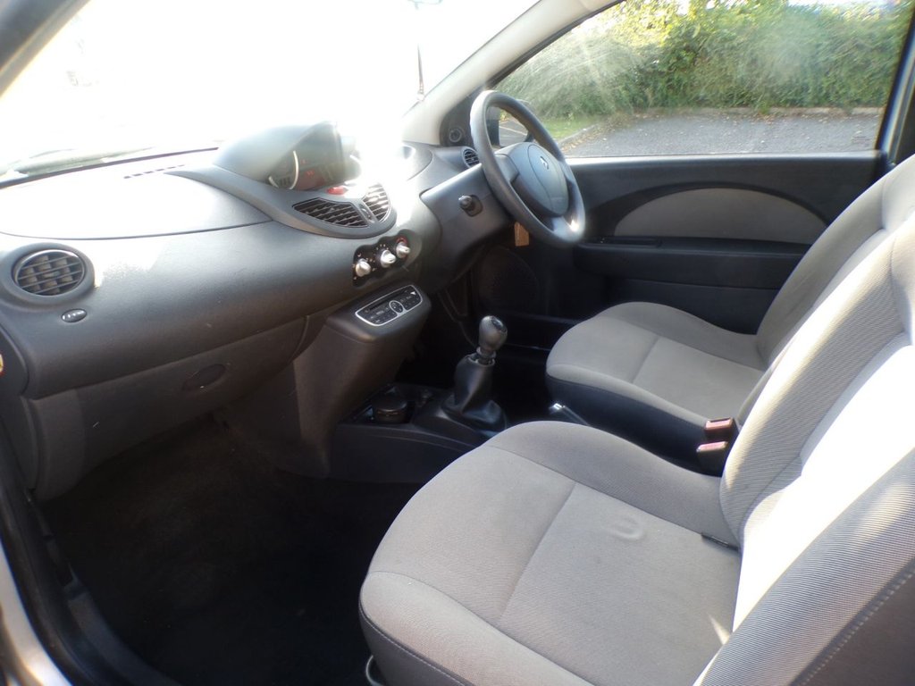 Used Renault Twingo 2011 for sale - 76039613: Photo 17