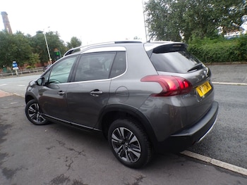 Used Peugeot 2008 2017 for sale - 75320806: Photo