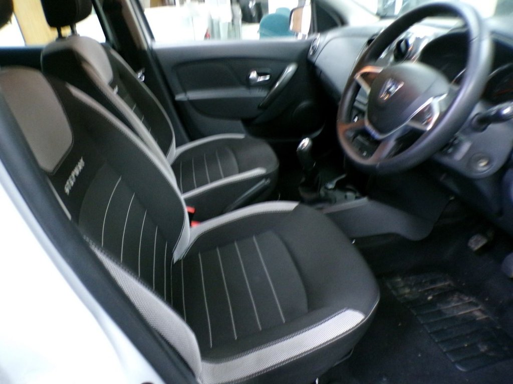 Used Dacia Logan MCV 2018 for sale - 76617889: Photo 12