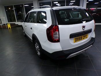 Used Dacia Logan MCV 2018 for sale - 76617889: Photo