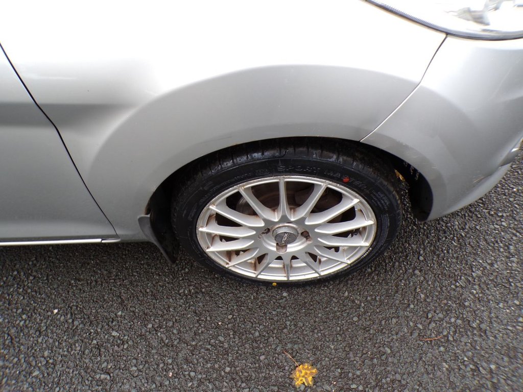 Used Ford Fiesta 2010 for sale - 76345838: Photo 13