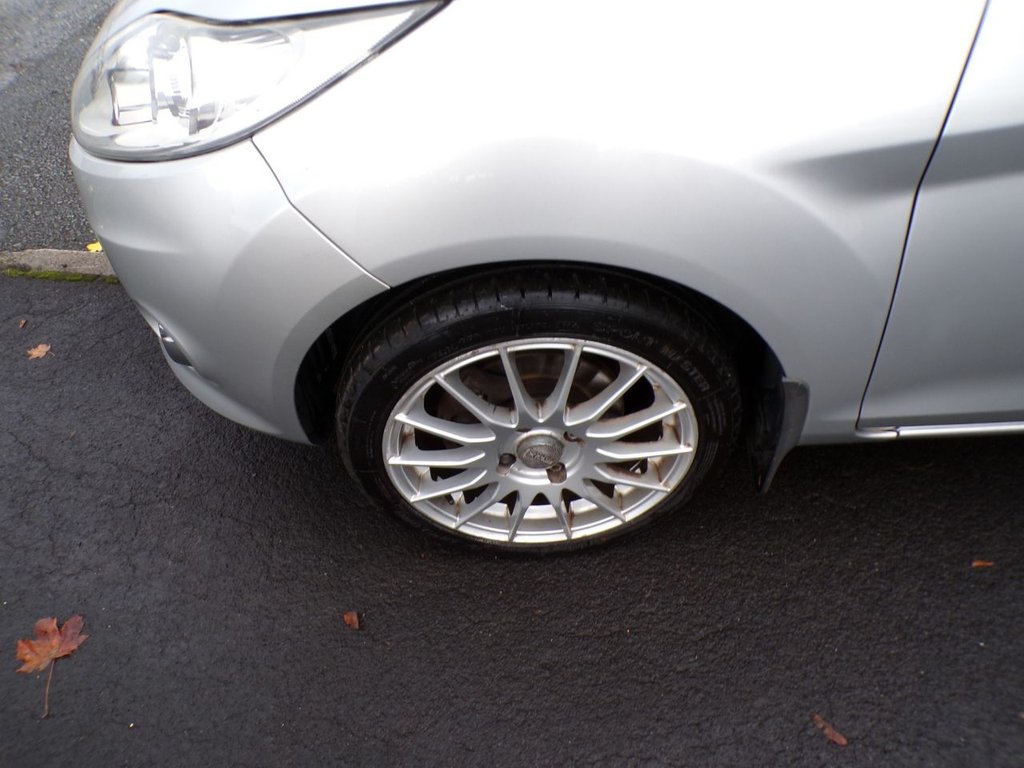 Used Ford Fiesta 2010 for sale - 76345838: Photo 14
