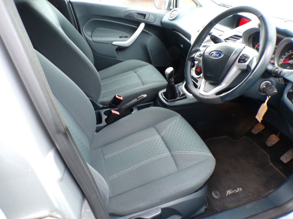 Used Ford Fiesta 2010 for sale - 76345838: Photo 19