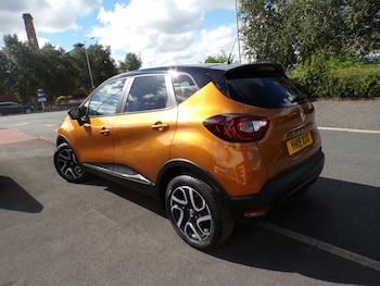 Used Renault Captur 2019 for sale - 75765497: Photo