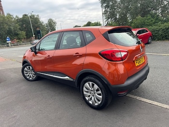 Used Renault Captur 2015 for sale - 79147013: Photo