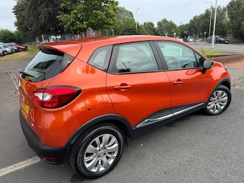 Used Renault Captur 2015 for sale - 79147013: Photo