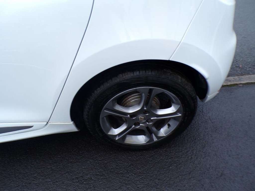 Used Renault Clio 2017 for sale - 76668143: Photo 21