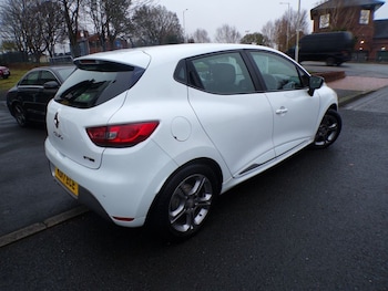 Used Renault Clio 2017 for sale - 76668143: Photo