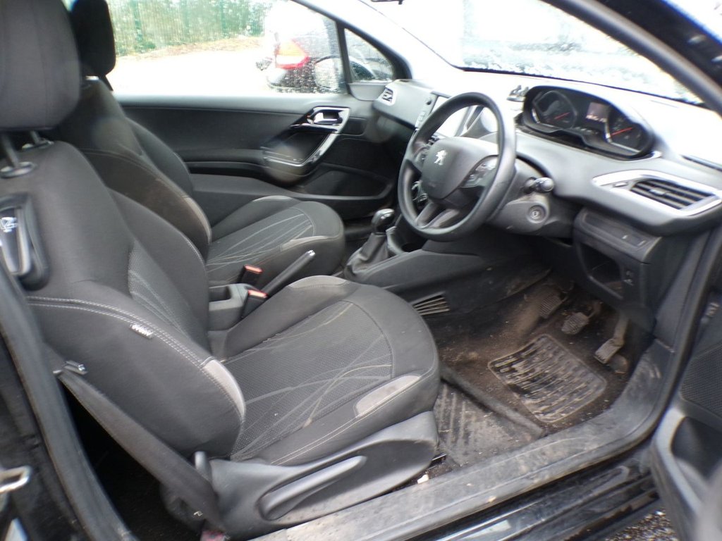 Used Peugeot 208 2013 for sale - 78036433: Photo 16