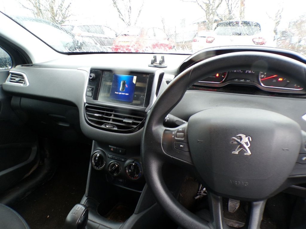 Used Peugeot 208 2013 for sale - 78036433: Photo 19