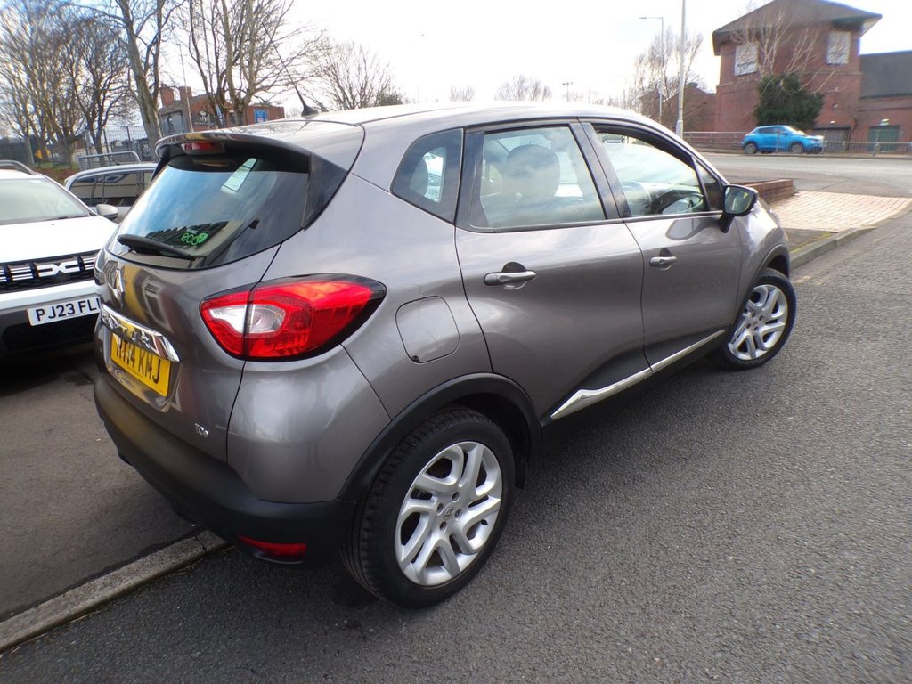 Used Renault Captur 2014 for sale - 77313475: Photo 4