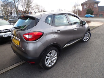 Used Renault Captur 2014 for sale - 77313475: Photo