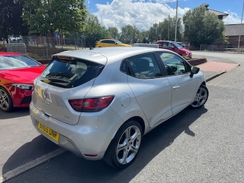 Used Renault Clio 2015 for sale - 79035113: Photo
