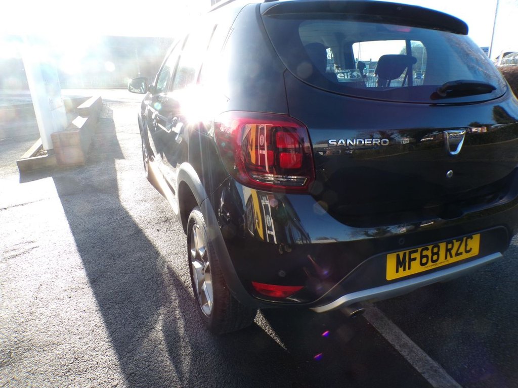 Used Dacia Sandero Stepway 2018 for sale - 77161594: Photo 10