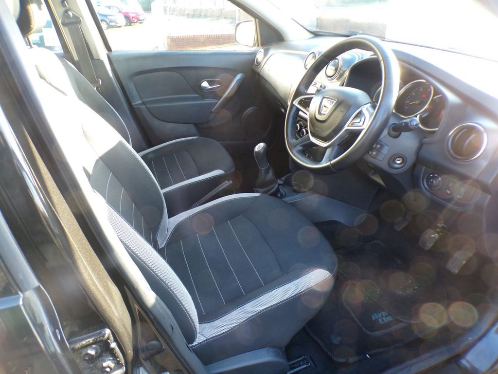 Used Dacia Sandero Stepway 2018 for sale - 77161594: Photo 15