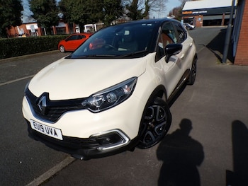 Used Renault Captur 2019 for sale - 77936624: Photo