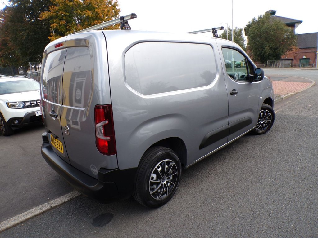 Used Vauxhall Combo 2019 for sale - 76148108: Photo 4