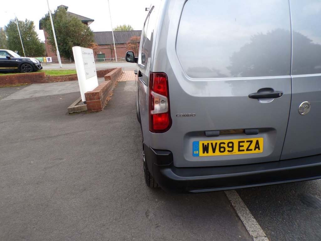 Used Vauxhall Combo 2019 for sale - 76148108: Photo 9