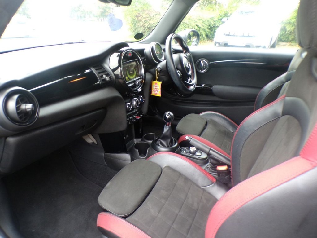 Used MINI Hatch 2017 for sale - 76010438: Photo 13
