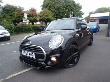 Used MINI Hatch 2017 for sale - 76010438: Photo