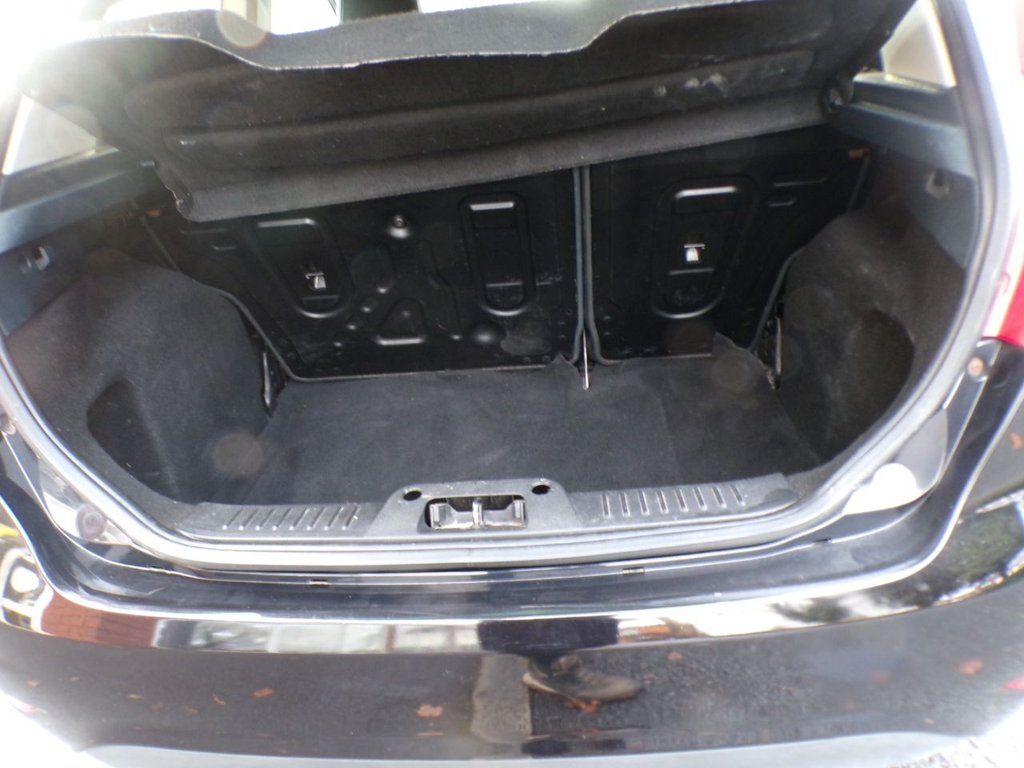 Used Ford Fiesta 2011 for sale - 76590859: Photo 12