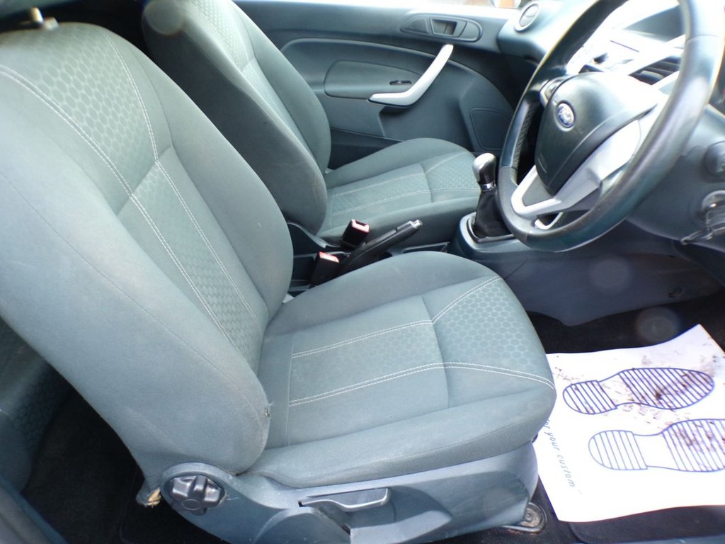 Used Ford Fiesta 2011 for sale - 76590859: Photo 14