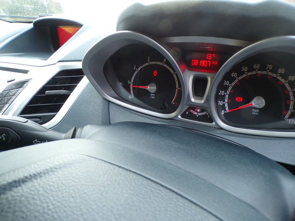 Used Ford Fiesta 2011 for sale - 76590859: Photo 15