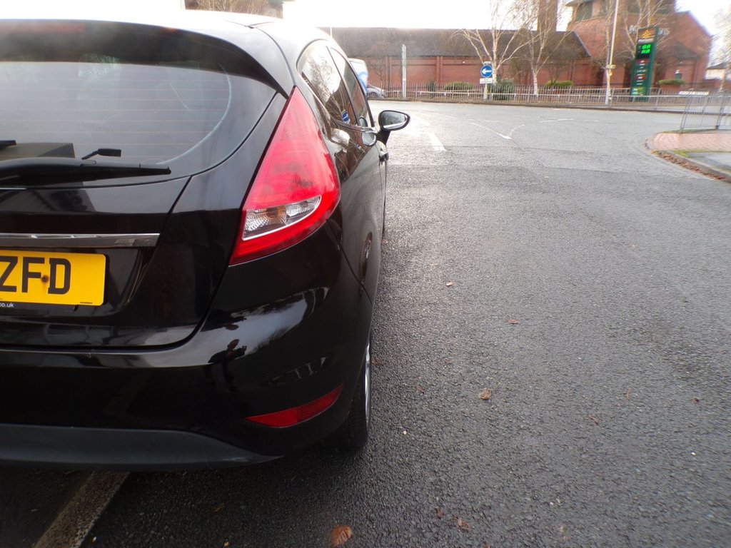 Used Ford Fiesta 2011 for sale - 76590859: Photo 9