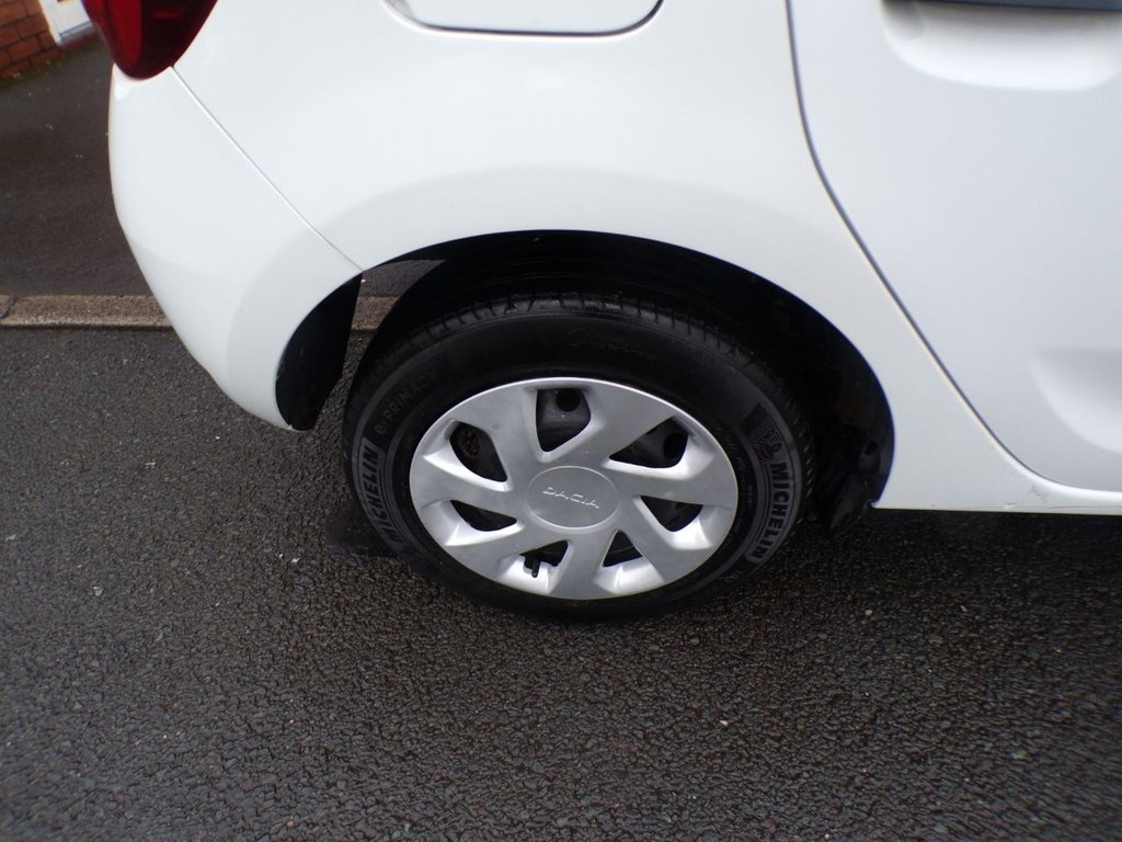 Used Dacia Sandero 2017 for sale - 77693239: Photo 10