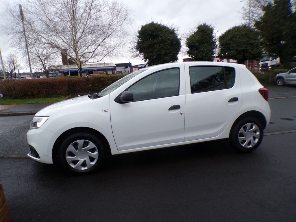 Used Dacia Sandero 2017 for sale - 77693239: Photo 13