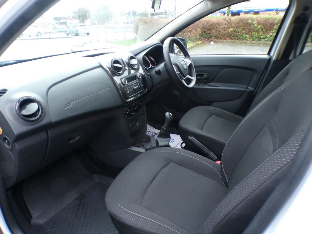 Used Dacia Sandero 2017 for sale - 77693239: Photo 15