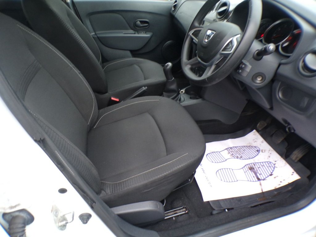 Used Dacia Sandero 2017 for sale - 77693239: Photo 18