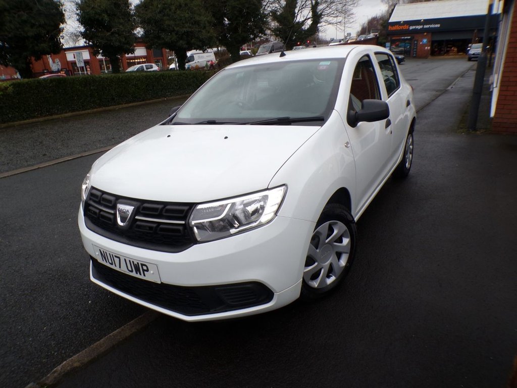 Used Dacia Sandero 2017 for sale - 77693239: Photo 3