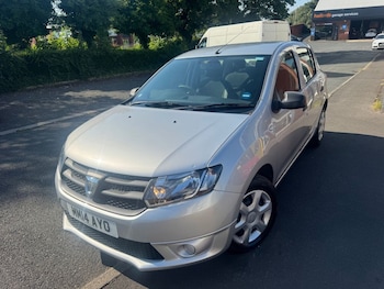 Used Dacia Sandero 2014 for sale - 79160055: Photo