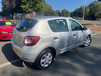 Used Dacia Sandero 2014 for sale - 79160055: Photo