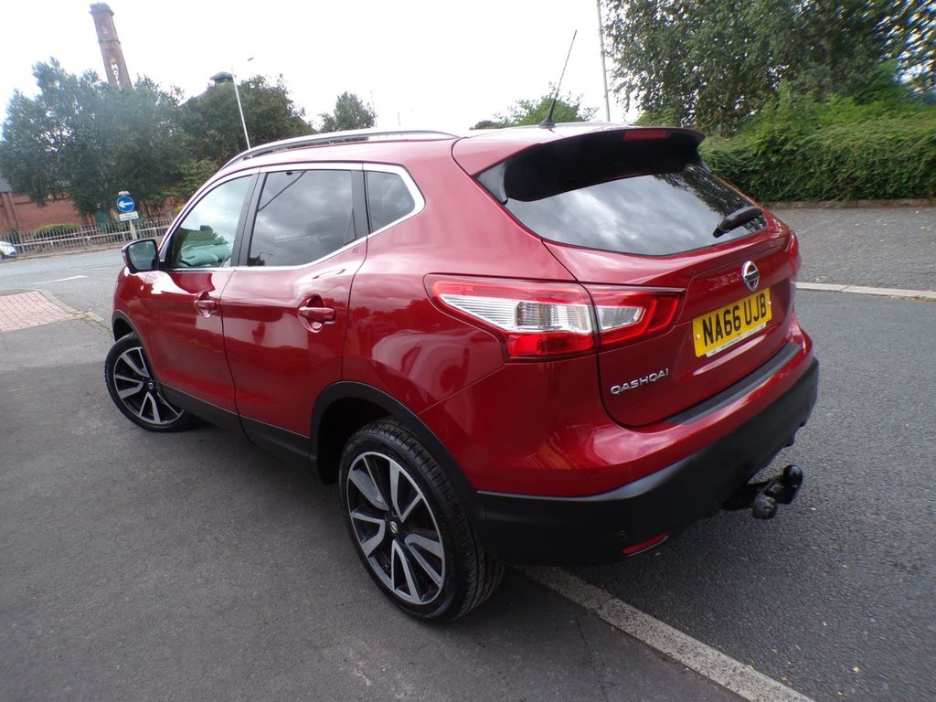 Used Nissan Qashqai 2016 for sale - 75665967: Photo 2