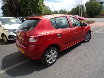 Used Dacia Sandero 2013 for sale - 78819025: Photo