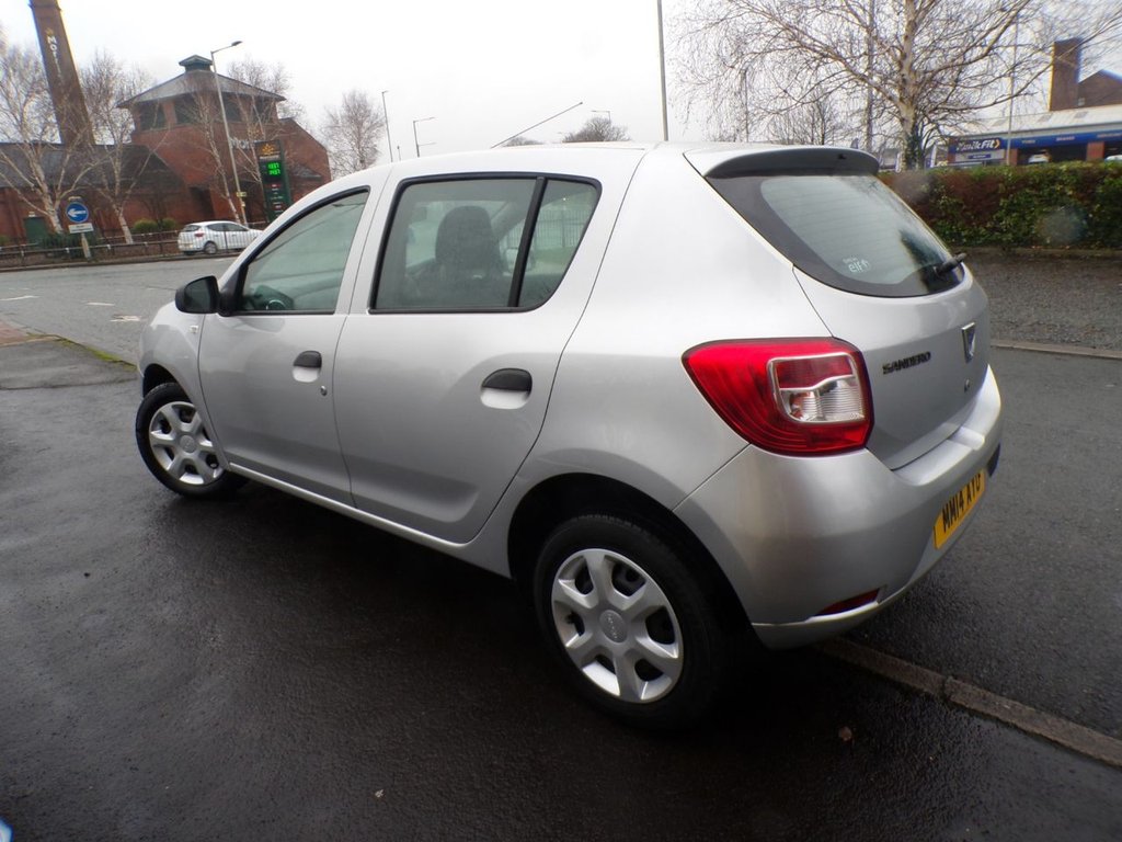 Used Dacia Sandero 2014 for sale - 76855154: Photo 2