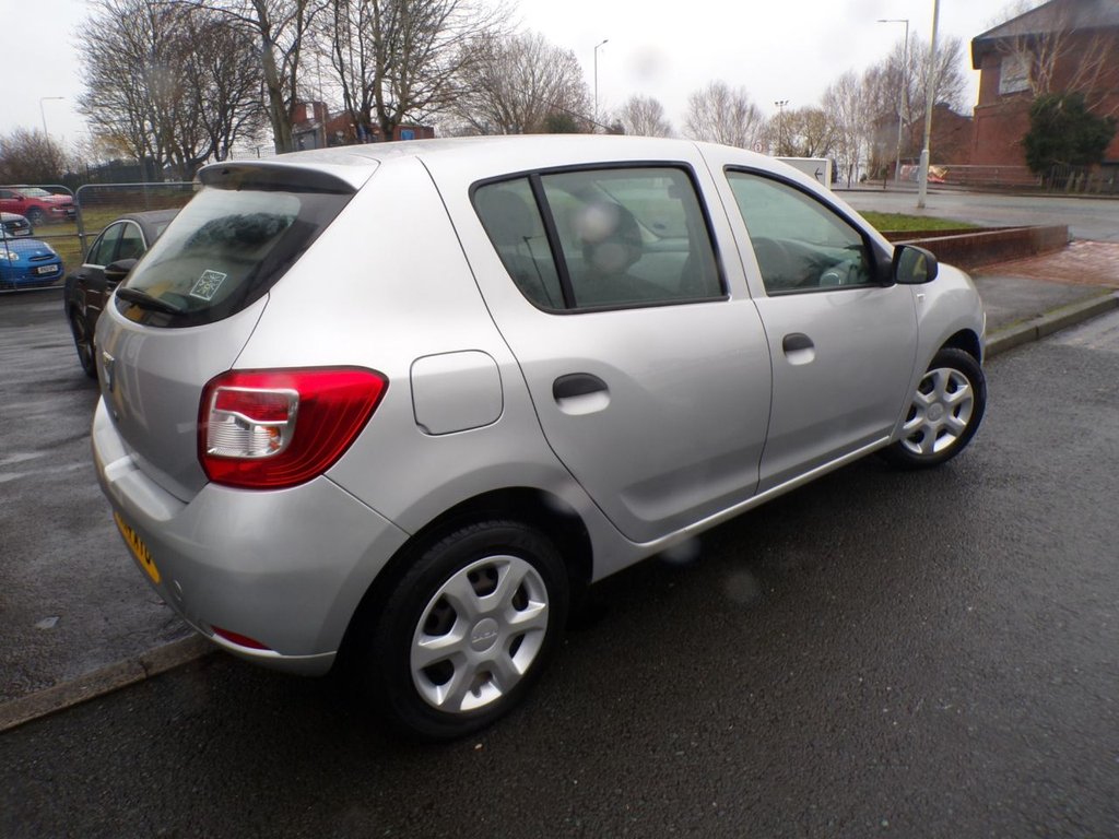 Used Dacia Sandero 2014 for sale - 76855154: Photo 4