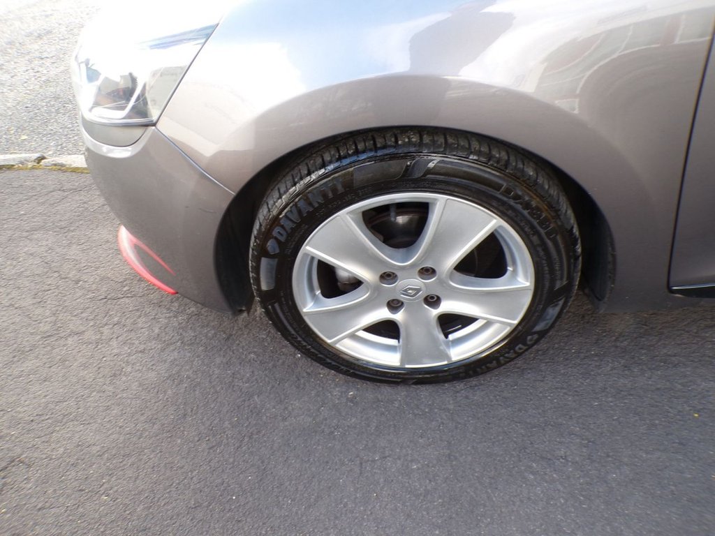 Used Renault Clio 2015 for sale - 78186794: Photo 21