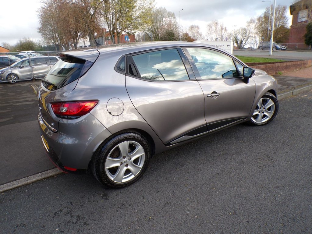 Used Renault Clio 2015 for sale - 78186794: Photo 4