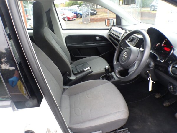 Used Volkswagen up! 2014 for sale - 75665999: Photo 15