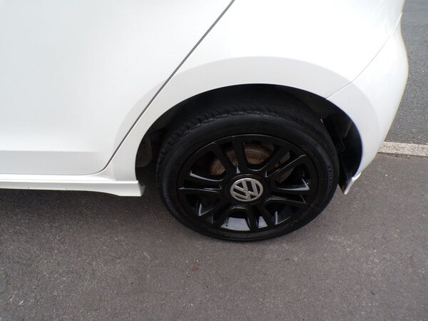 Used Volkswagen up! 2014 for sale - 75665999: Photo 21