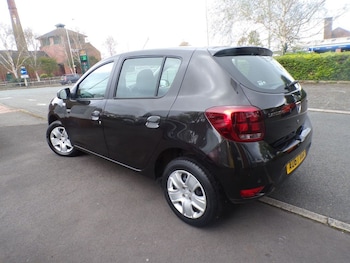 Used Dacia Sandero 2017 for sale - 78299900: Photo