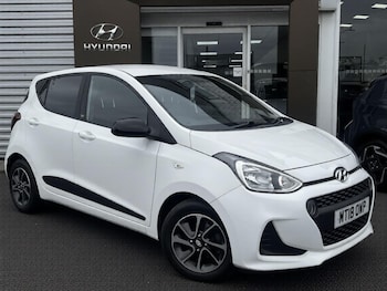 Used Hyundai i10 2018 for sale - 79456571: Photo